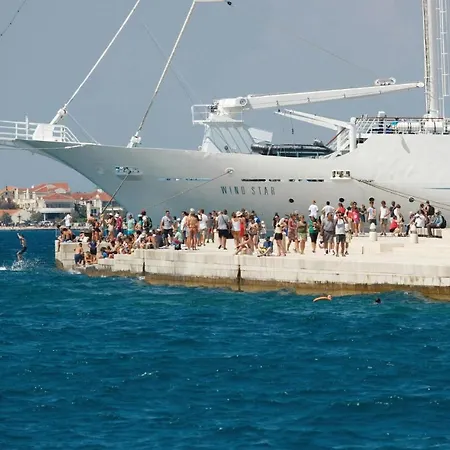 Appartamento Gorgeous In Rtina, Razanac With Kitchen